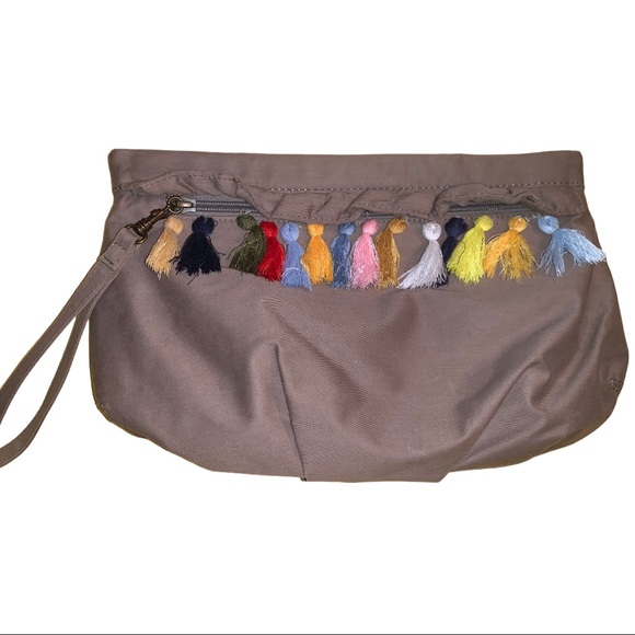 GAP Tan Bohemian Magnetic Close Tassel Embellished Clutch Purse - Picture 6 of 6